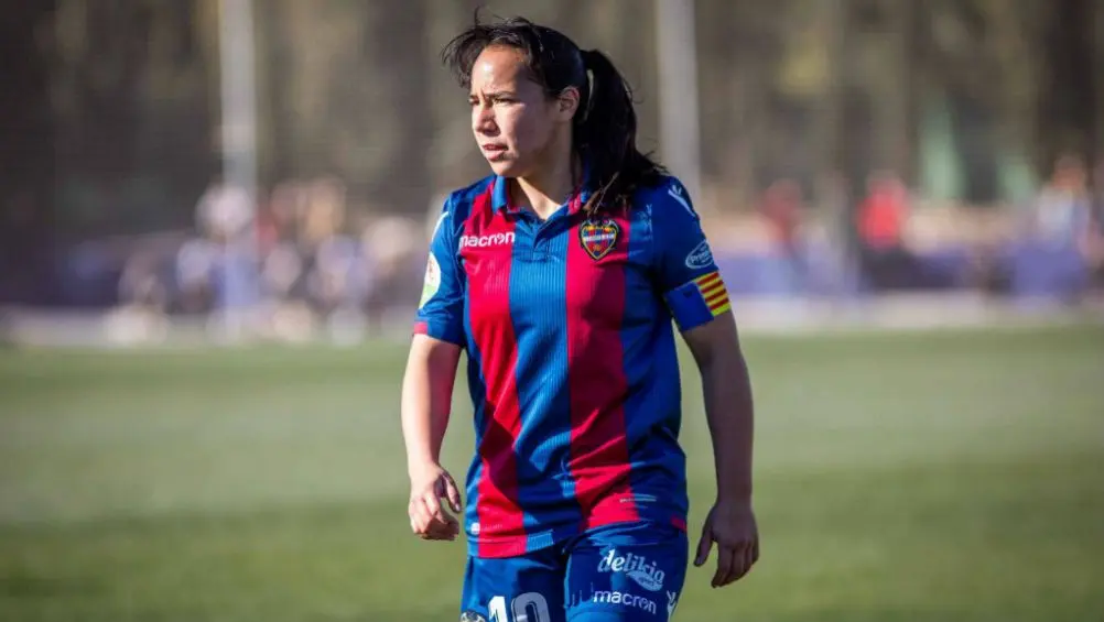 Charlyn Corral en un partido del Levante | FACEBOOK LEVANTE UD FEMENINO