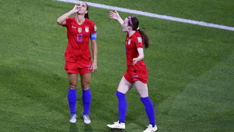 Alex Morgan explicó su polémico festejo de gol contra Inglaterra