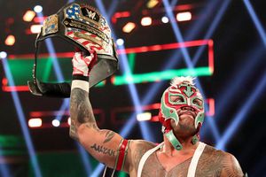 Rey Mysterio entregará campeonato de los Estados Unidos por lesión