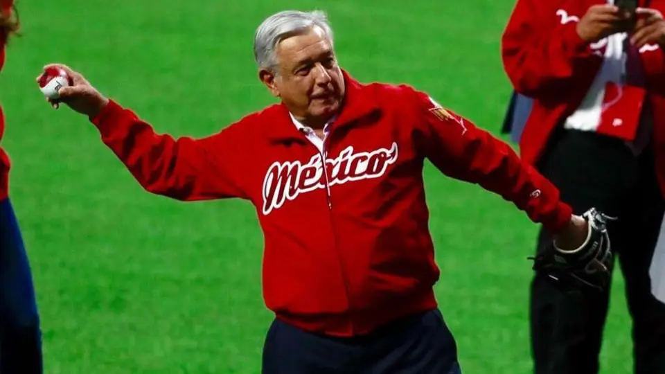 Orden de tacos para AMLO causa enojo y rechiflas