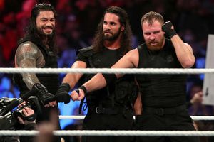 The Shield regresa a WWE con triunfo en FastLane