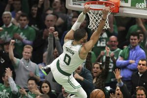 Celtics se lleva el segundo juego de la serie sobre Pacers
