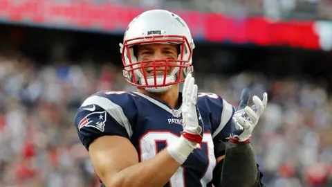 'En algún momento verán a Gronkowski en la WWE': Mojo Rawley
