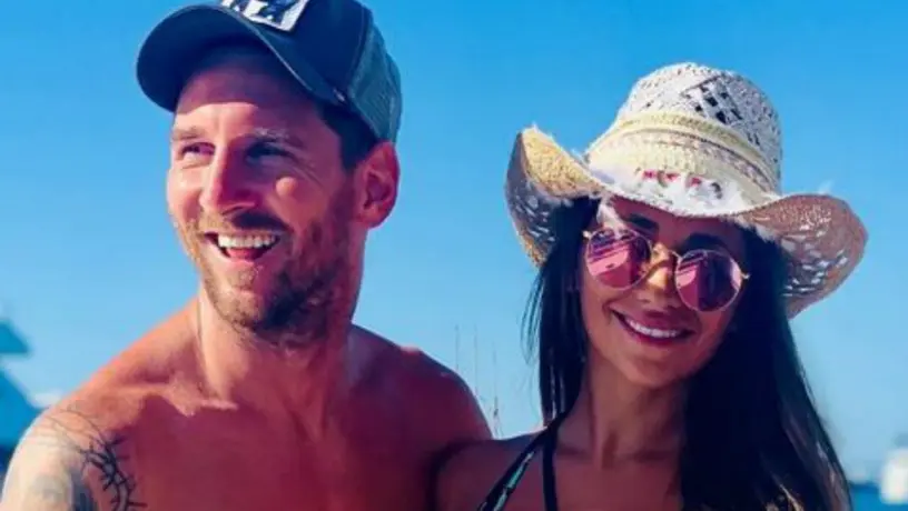 Lionel Messi y Antonela Roccuzzo disfrutan de las playas y diversión de Ibiza