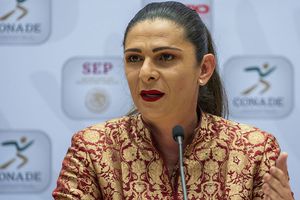 Ana Guevara: 'A partir de agosto, no podremos ni pagar la luz'