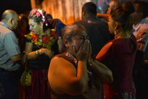 Grupo armado irrumpe en fiesta y deja 13 muertos en Minatitlán