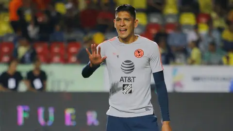 Edson Álvarez interesa al PSV, según periodista holandés