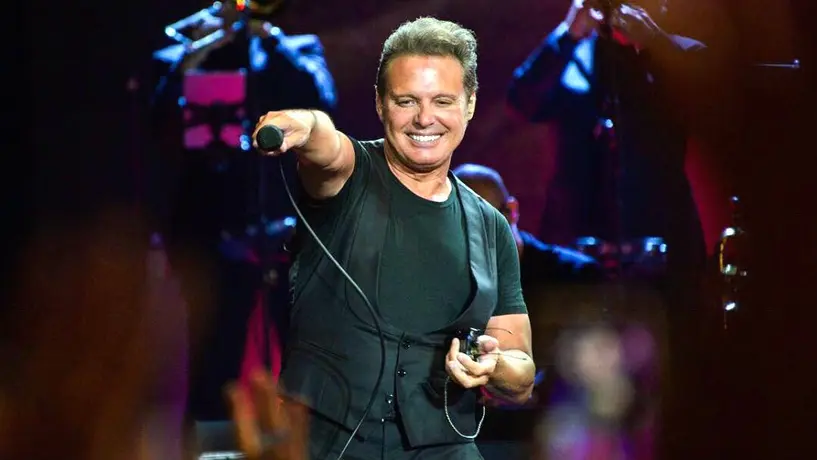 Luis Miguel agrede a ingeniero de audio en pleno concierto