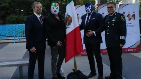 Blue Demon Jr. y Dr. Wagner Jr. visitaron sede de la ONU en Nueva York
