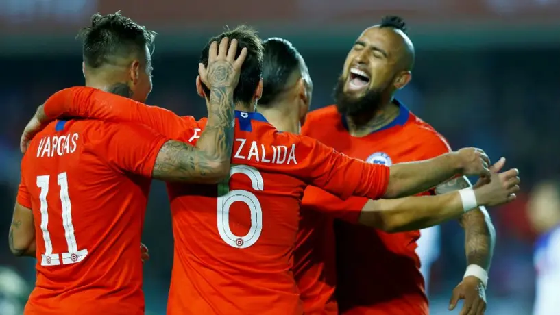 Edu Vargas y Arturo Vidal se trollean con sus 'dobles'