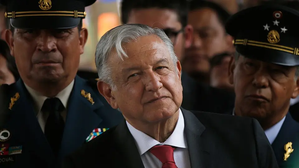 Vuelo de AMLO tuvo problemas para aterrizar en Tepic