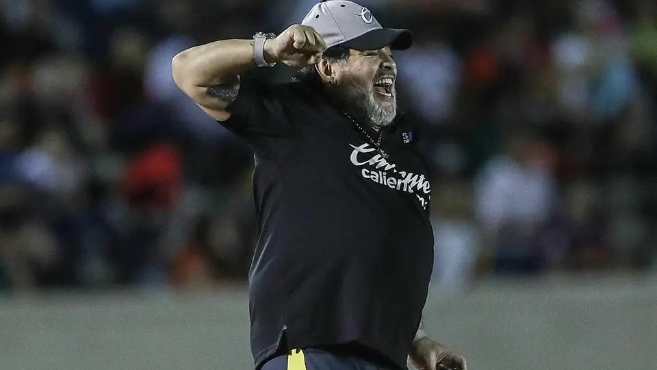 Dorados de Maradona doblega a Cimarrones y avanza a 'Semis'