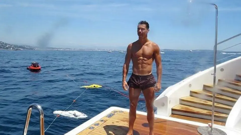 Cristiano Ronaldo presumió sus vacaciones en la Riviera Francesa
