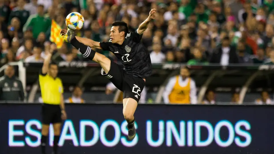 Chucky Lozano llegaría el martes a Italia para cerrar su traspaso al Napoli