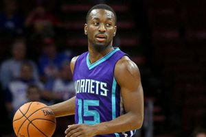 Kemba Walker sería el reemplazo de Kyrie Irving en los Celtics