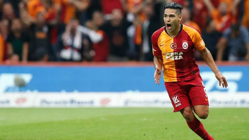 Falcao se estrenó con Galatasaray con gol de la victoria