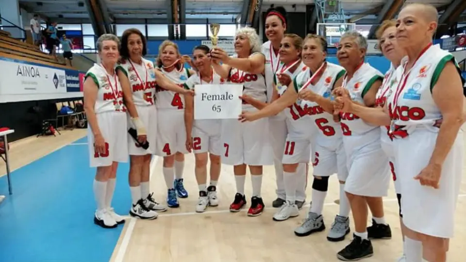 Abuelitas mexicanas son Campeonas del Mundial de basquetbol