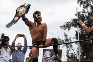 Dinastía recupera campeonato Mundial Mini en el Vive Latino