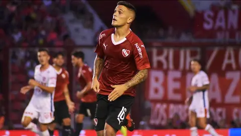 Independiente ofrecería a Fabricio Bustos para cubrir su deuda con América