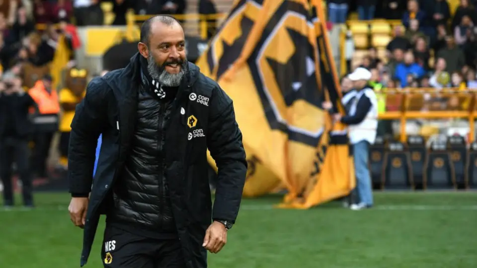 DT de Jiménez sería principal opción de Chelsea para reemplazar a Sarri