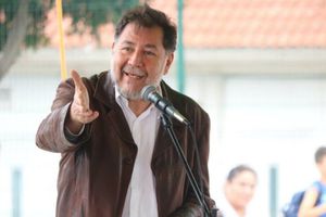 Noroña, exhibido tras gritarle a empleado de un supermercado