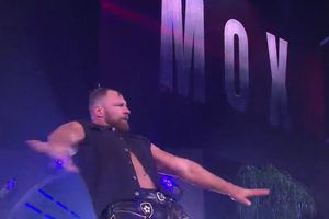 Jon Moxley 'destruyó' a Joey Janela en Fyter Fest de AEW
