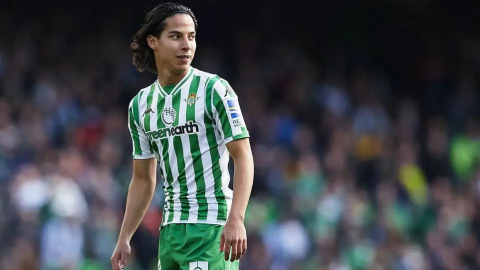 Europa League destaca debut de Lainez con el Betis