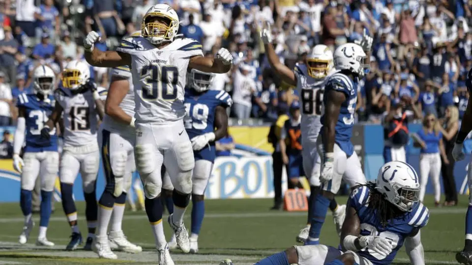 Chargers sufrió de más pero logró vencer a Colts en tiempo extra
