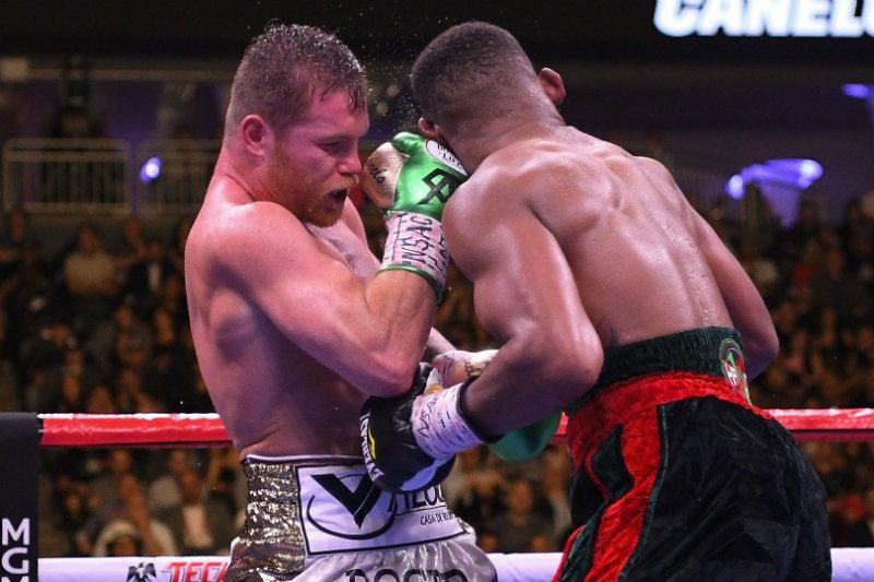 Revive en imágenes el triunfo de Canelo sobre Jacobs