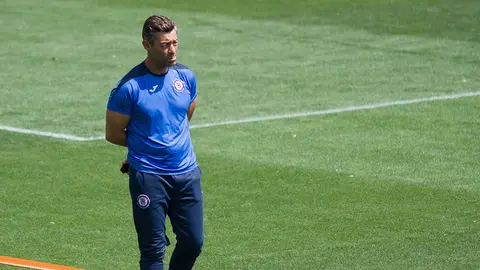 Caixinha confía en lidiar con 'hospital' de Cruz Azul