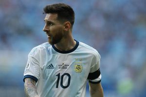 Niño confesó lo que hace Messi durante el himno de Argentina