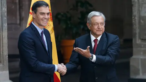 Presidente del Gobierno Español da preciado regalo a AMLO