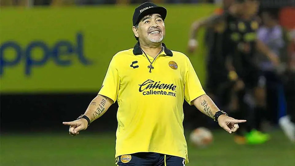 Maradona fue operado con éxito en Argentina