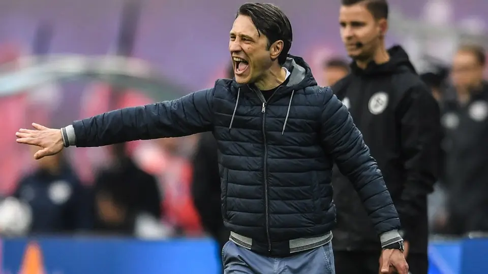 Rummenigge desmiente que Van Bommel sustituya a Kovac en el Bayern