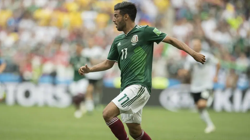 Vela y Tecatito no volverán a ser llamados por Martino al Tri