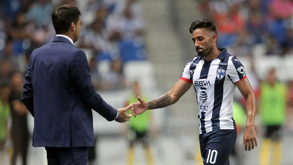 Urretaviscaya se disculpó por callar a la afición de Rayados