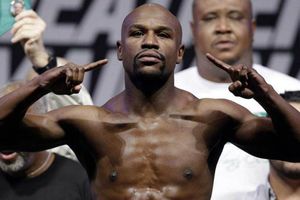 Mayweather compartió su 'dolor' por la muerte de Pernell Whitaker