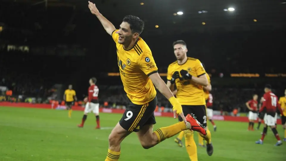 Raúl Jiménez sigue en plan grande y vuelve a anotar en FA Cup