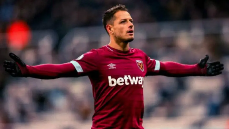 Chicharito, en la órbita del Barcelona