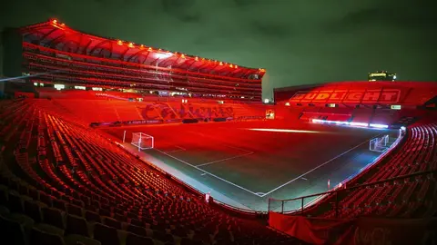 Estadio Caliente presentó nueva luminaria, espectacular y única en Latinoamérica
