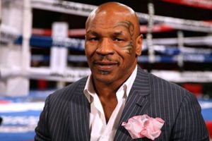 Mike Tyson, captado fumando un cigarro gigante de marihuana