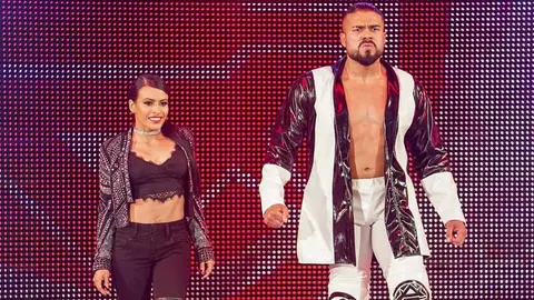 Andrade y Rey Mysterio lucharían por el maletín de Money in the Bank