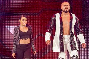 Andrade y Rey Mysterio lucharían por el maletín de Money in the Bank