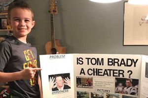 Niño gana feria de ciencias al 'demostrar' que Tom Brady es un tramposo