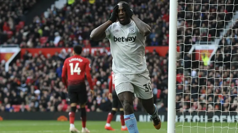 West Ham y Chicharito siguen sin sumar tras caer ante Man United