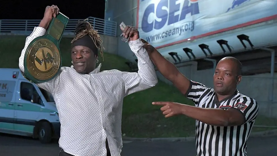 R-Truth termina RAW como campeón 24/7