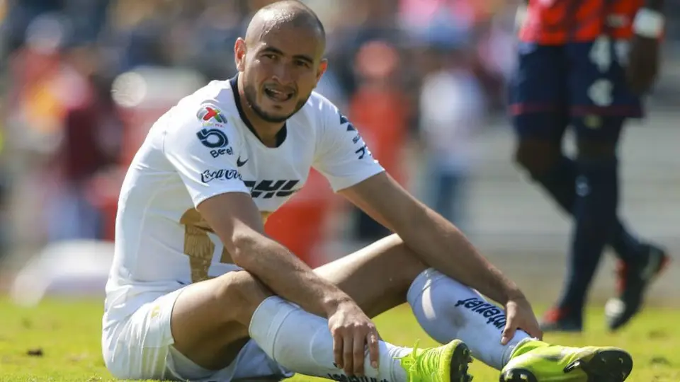 Carlos González estaría descartado para el duelo ante Atlas