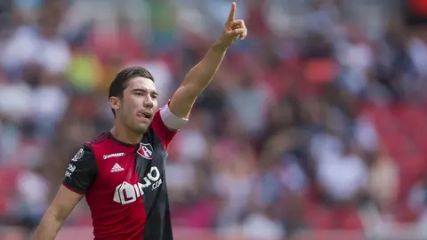 Pumas oficializa fichajes de Vigón y Martín Barragán 