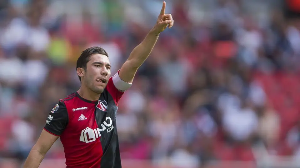 Pumas oficializa fichajes de Vigón y Martín Barragán 