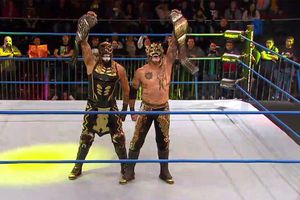 Pentagón Jr. y Fénix, nuevos campeones en Pareja de Impact
